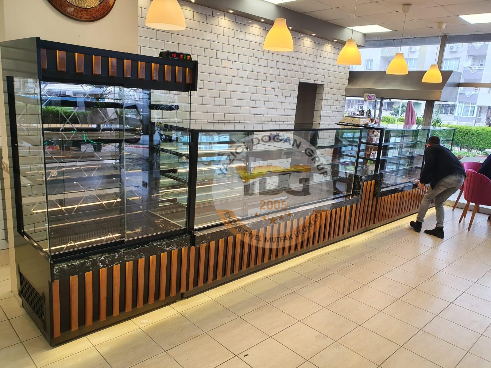 SERVİS BANKOSU VİTRİN TİPİ - ISITMALI SOĞUTMALI NÖTR ÖZEL İMALAT
