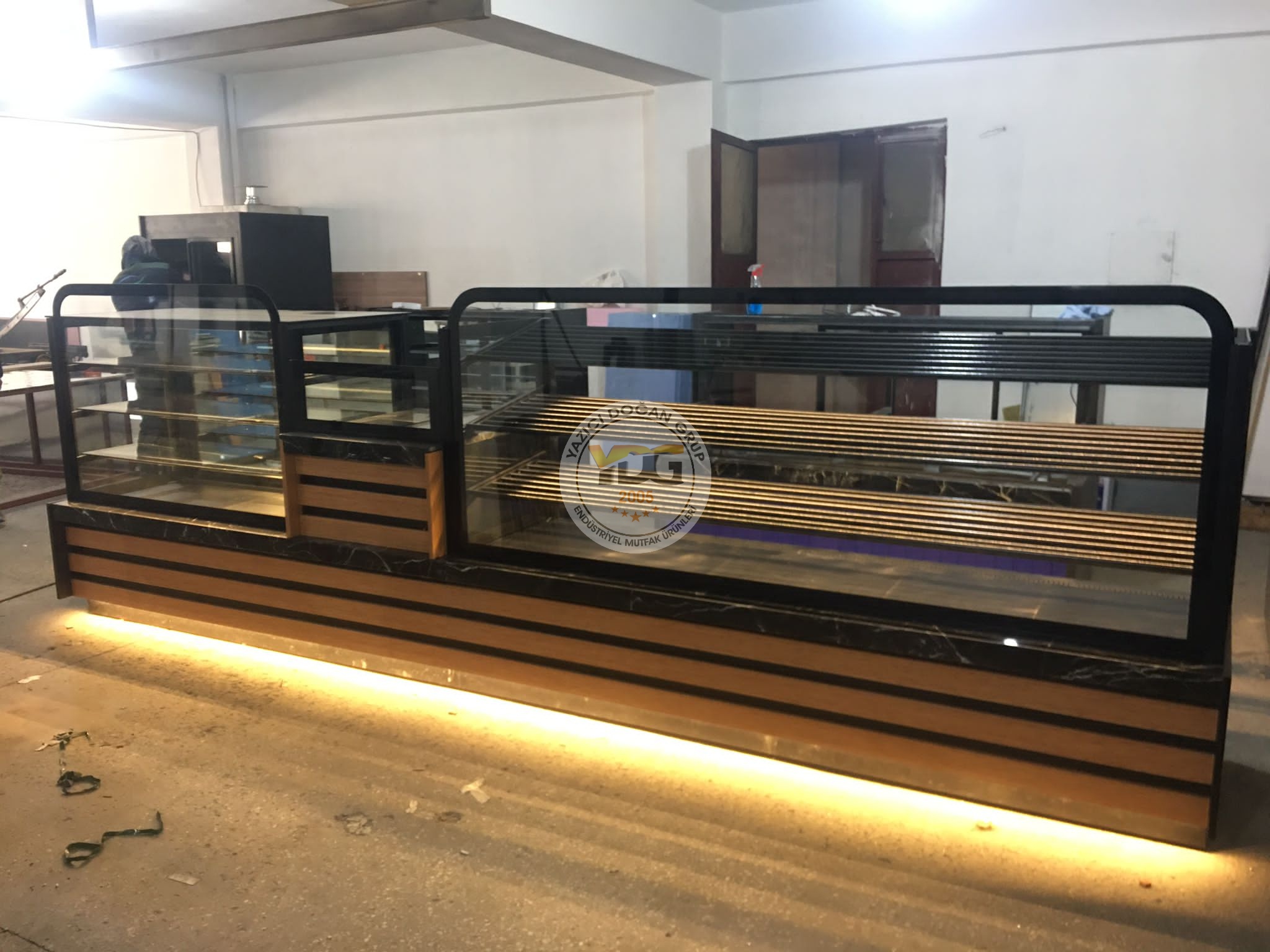 SERVİS BANKOSU VİTRİN TİPİ - ISITMALI SOĞUTMALI NÖTR ÖZEL İMALAT - Görsel 5